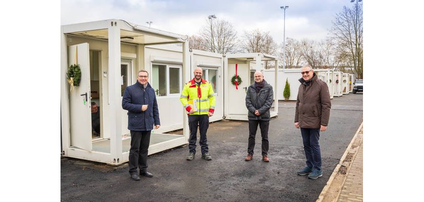  V.l.n.r.: Horst Gies, Mitarbeiter ASB, Stefan Rheinheimer, Peter Diewald. Foto: Stadt Bad Neuenahr-Ahrweiler / Christoph Steinborn |  V.l.n.r.: Horst Gies, Mitarbeiter ASB, Stefan Rheinheimer, Peter Diewald. Foto: Stadt Bad Neuenahr-Ahrweiler / Christoph Steinborn